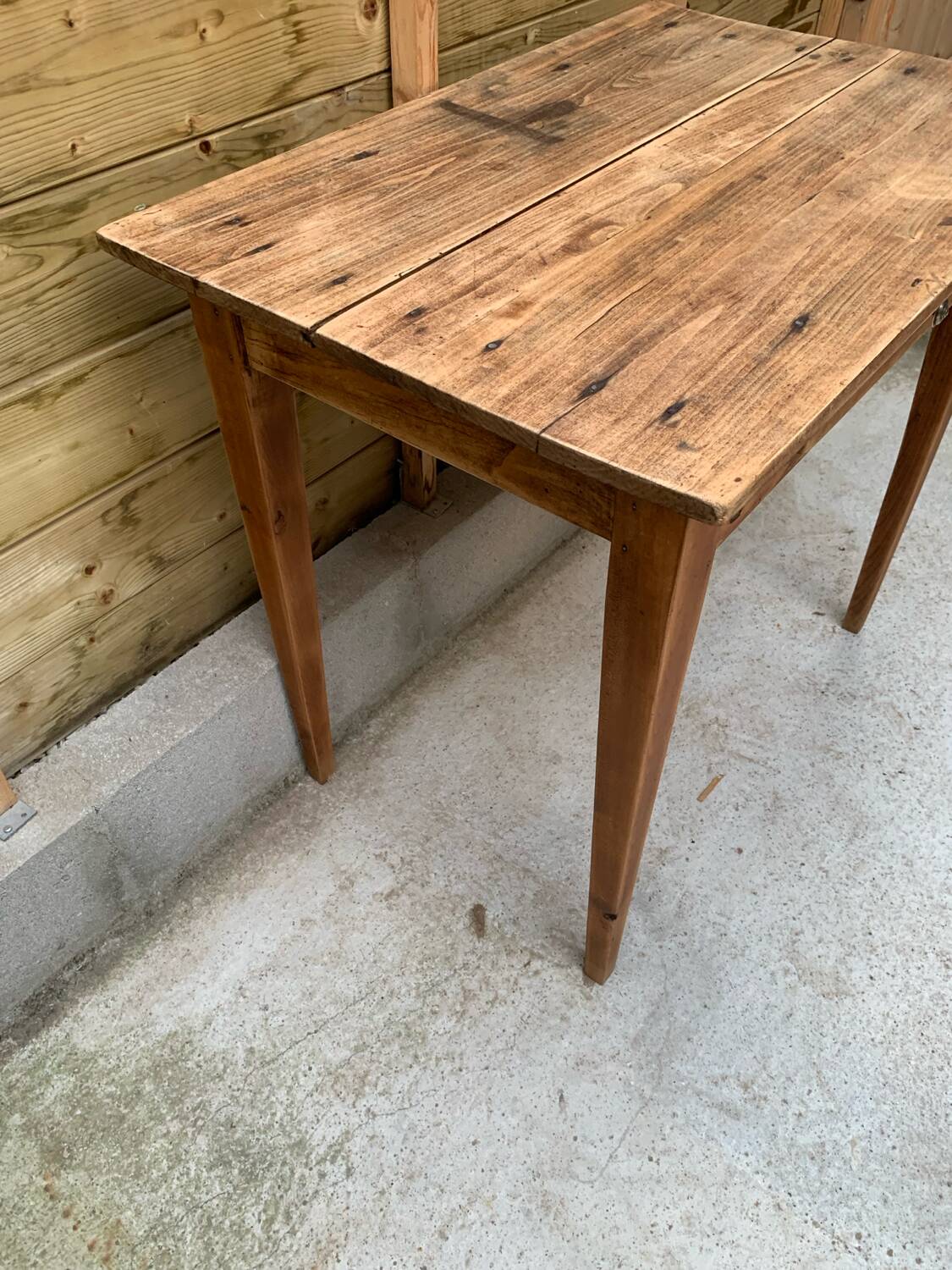 Farmhouse table