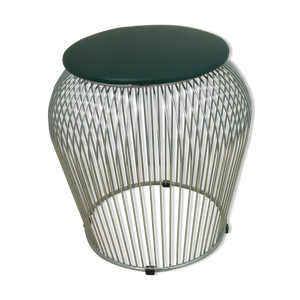 tabouret en fil d'acier