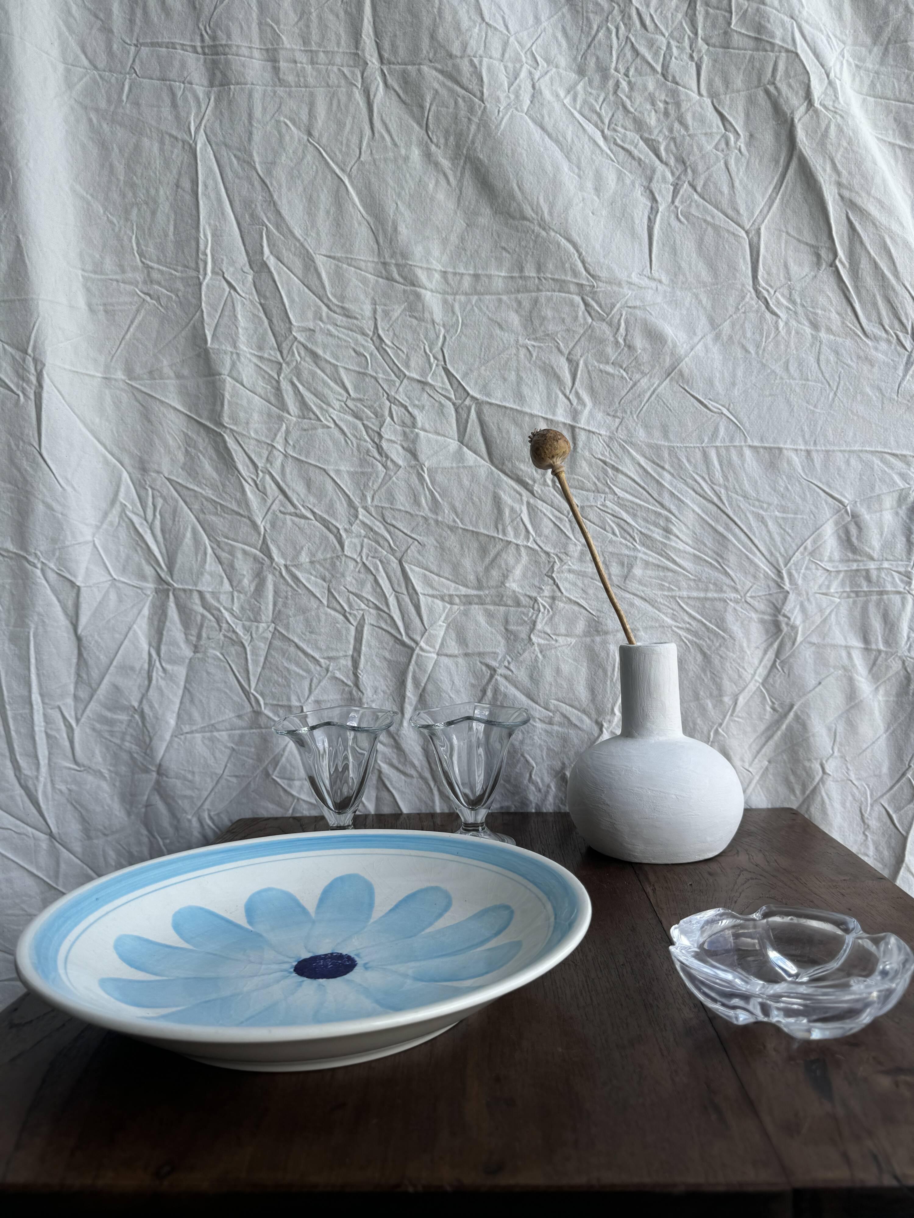 Large fruit bowl, classic French glass dish