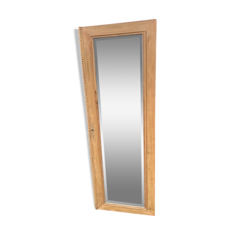 Beveled mirror