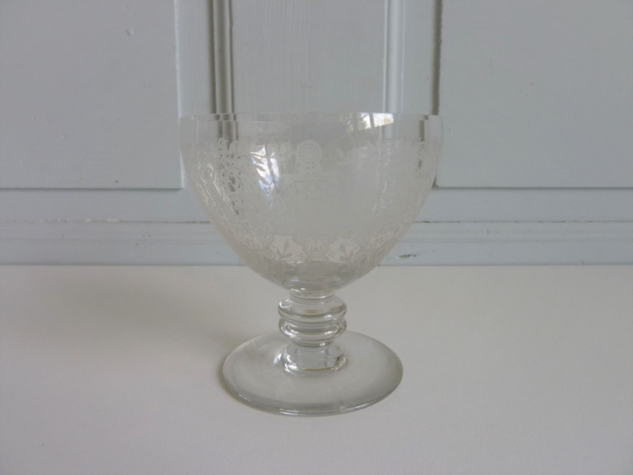 5 glasses of Baccarat France champagne glasses