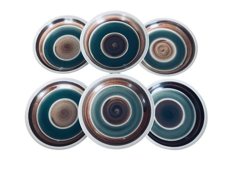 Set of 12 stamped Gien plates