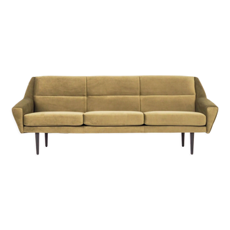 Skagen olive sofa, Scandinavian design
