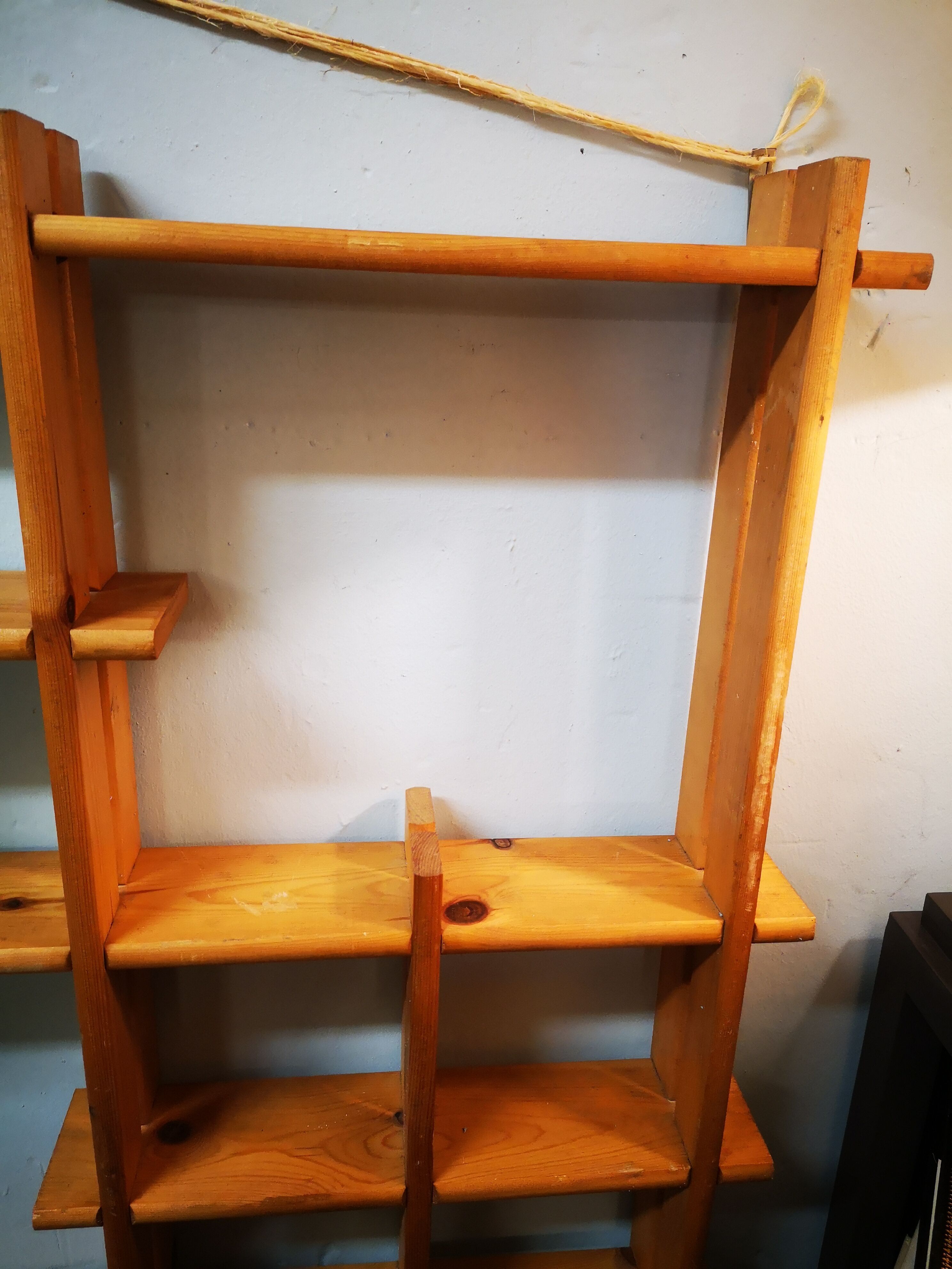 Wooden shelf way "Maison Regain"