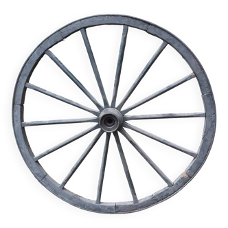 Old cart wheel