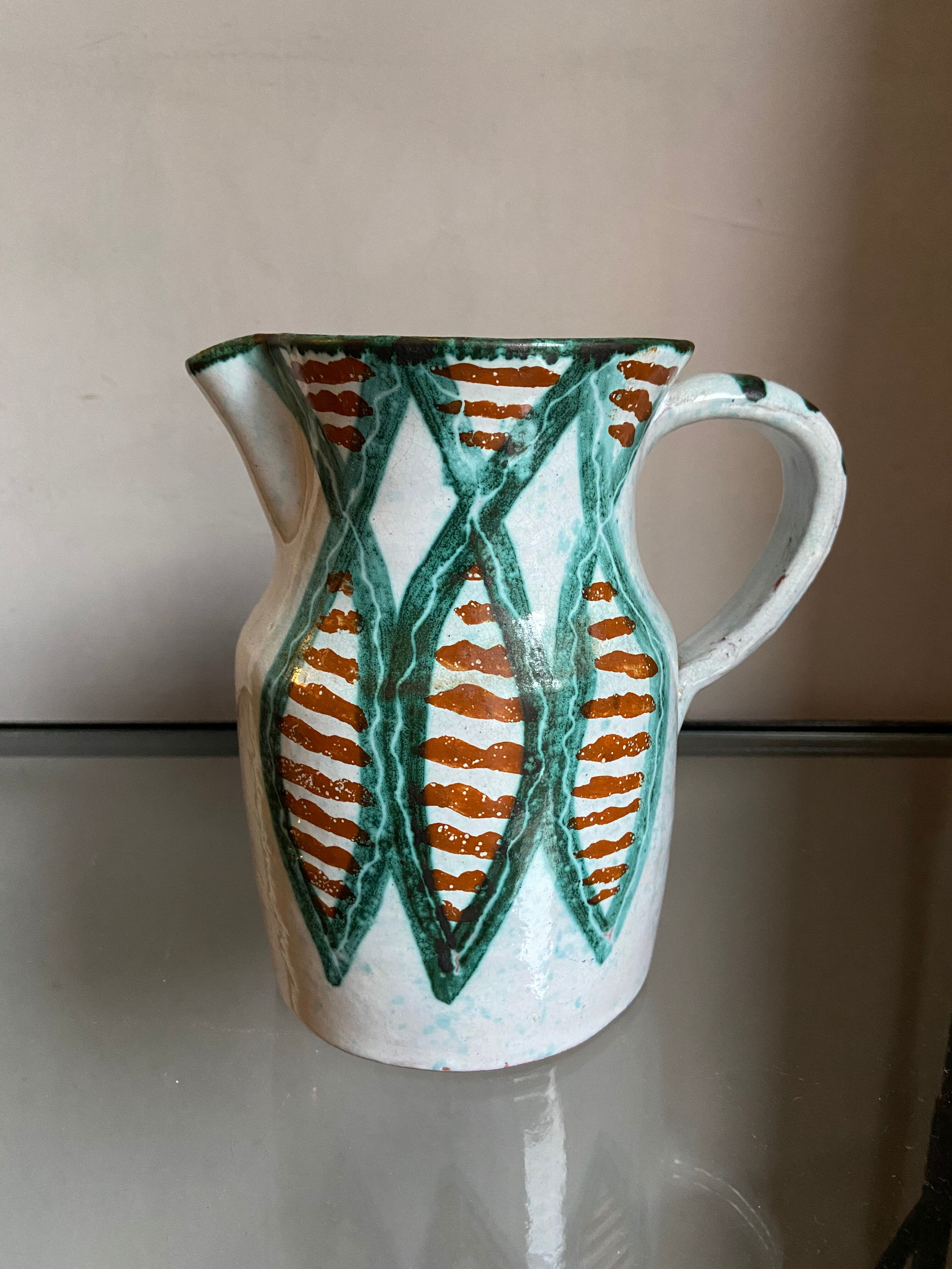 Pichet Vallauris décor with sardines Picault style