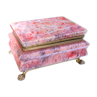 Jewelry box