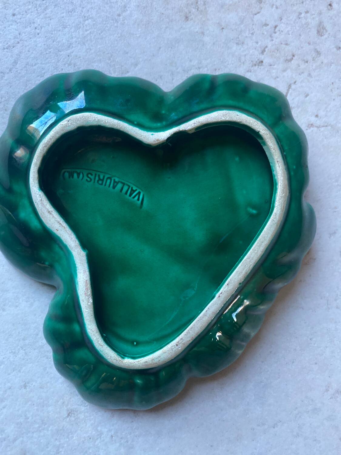 Vallauris slip sheet pocket emptier