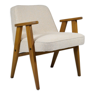 Fauteuil original 366, designer J. Chierowski, icône des années 1960, restauré, tissu crème, bois de teck