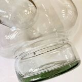 Cooling carafe with ice cube container