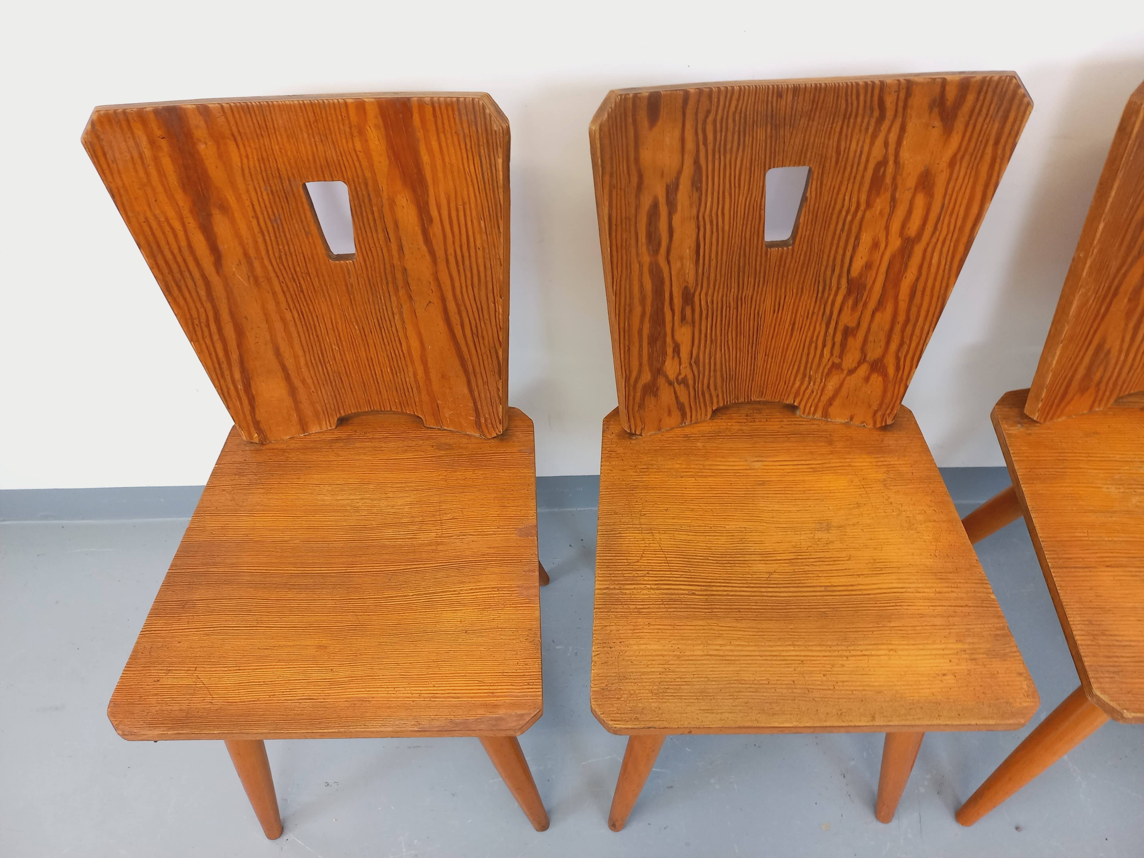 Set of 4 vintage brutalist wooden chairs from the 60s