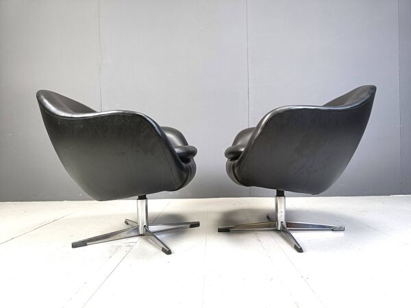 Fauteuils club du milieu du siècle, années 1960