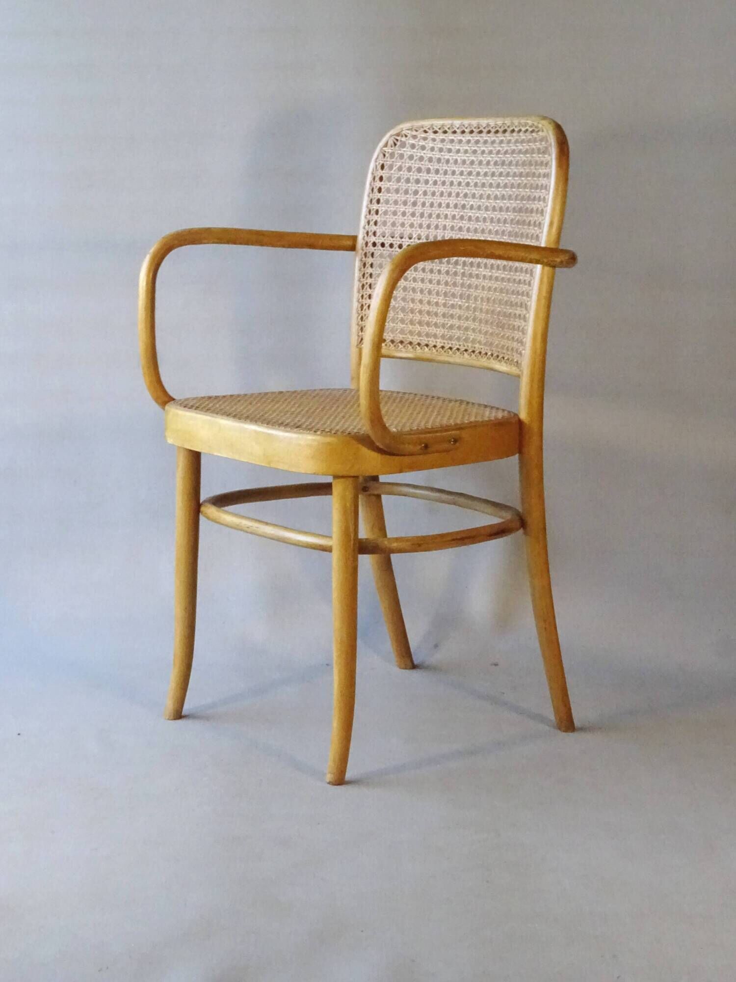 Hoffmann Armchair No. 811, by Thonet 1960/65