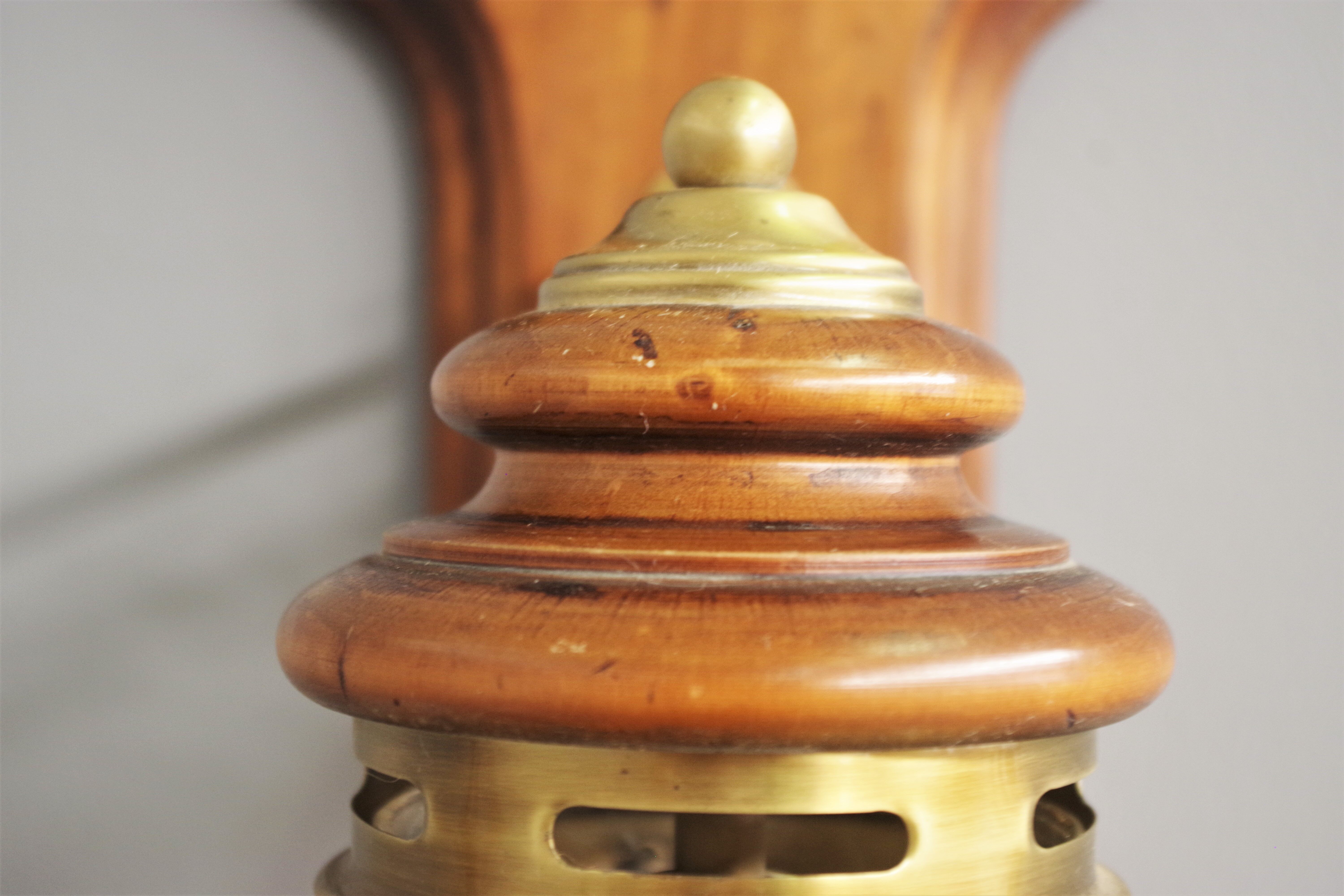 Vintage wall lamp in Murano glass, wood and brass, 1970