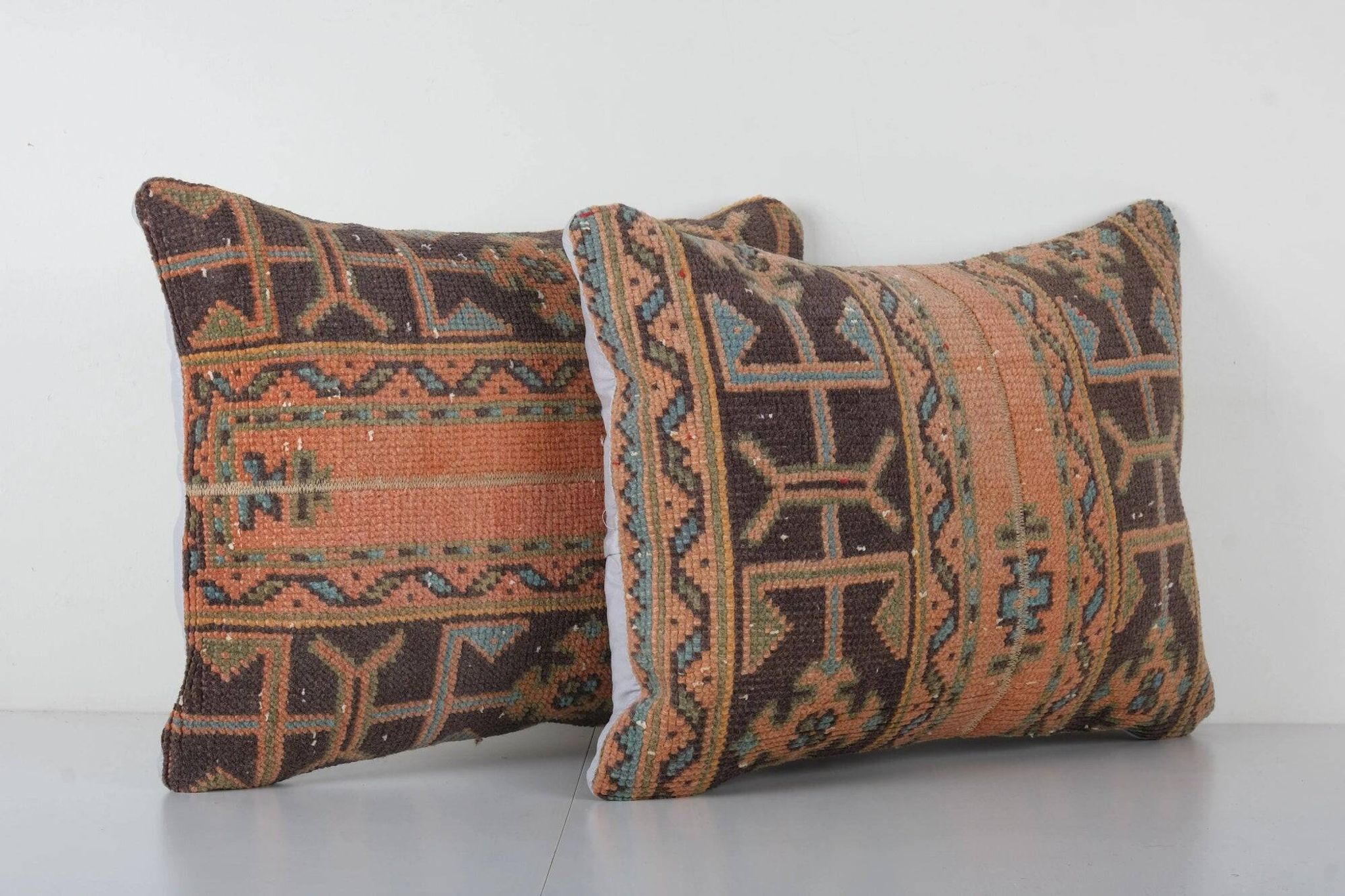 Set of 2 vintage Turkish cushion covers 46x61 cm