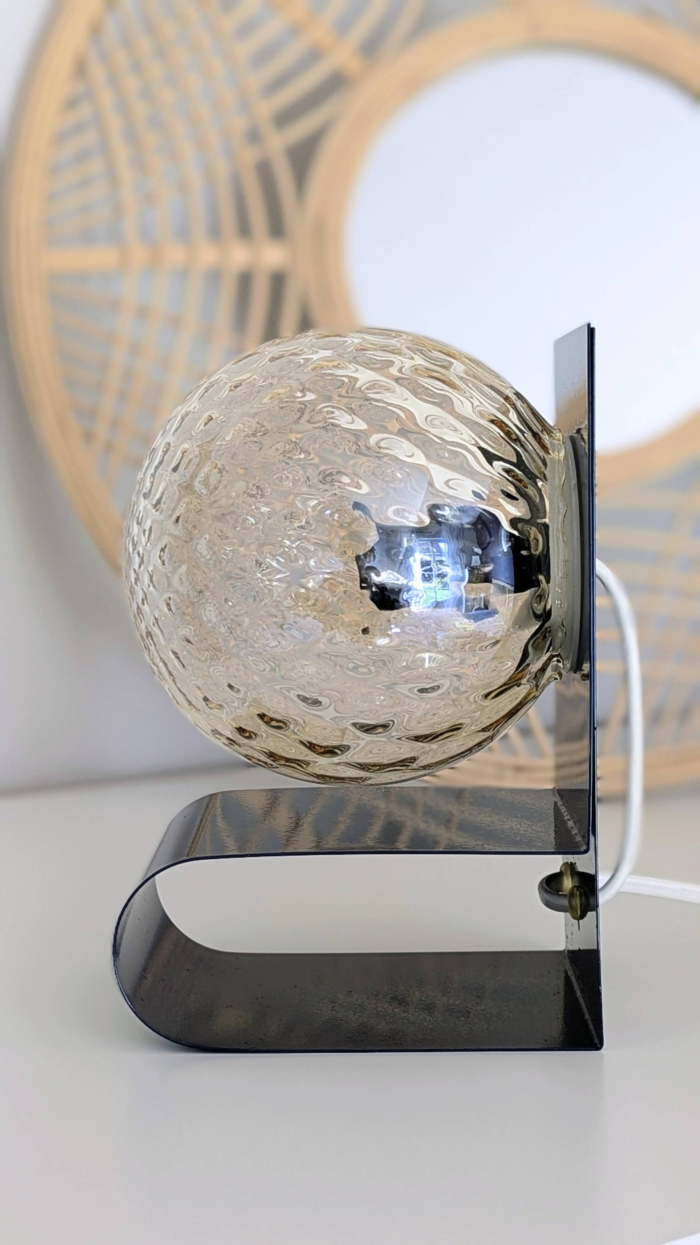 Lampe design italienne années 70 (L-0165)