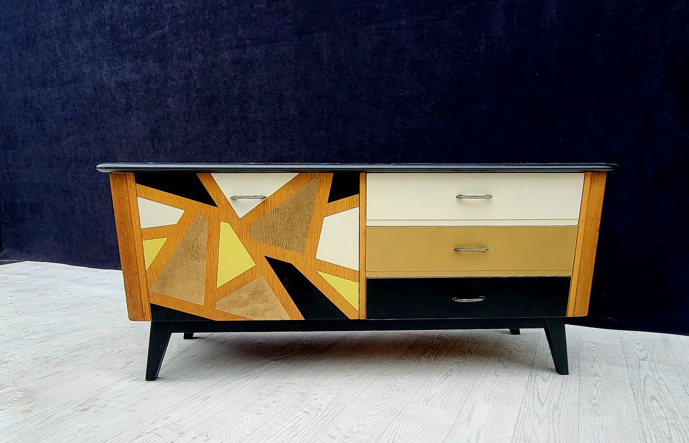 Cabinet /lowboard from the 60s