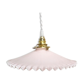 Pink opaline suspension