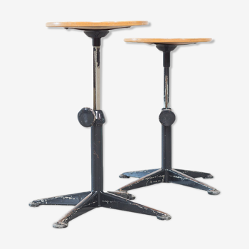 Friso Kramer two cirkel Ahrend swivel stools, 1960s