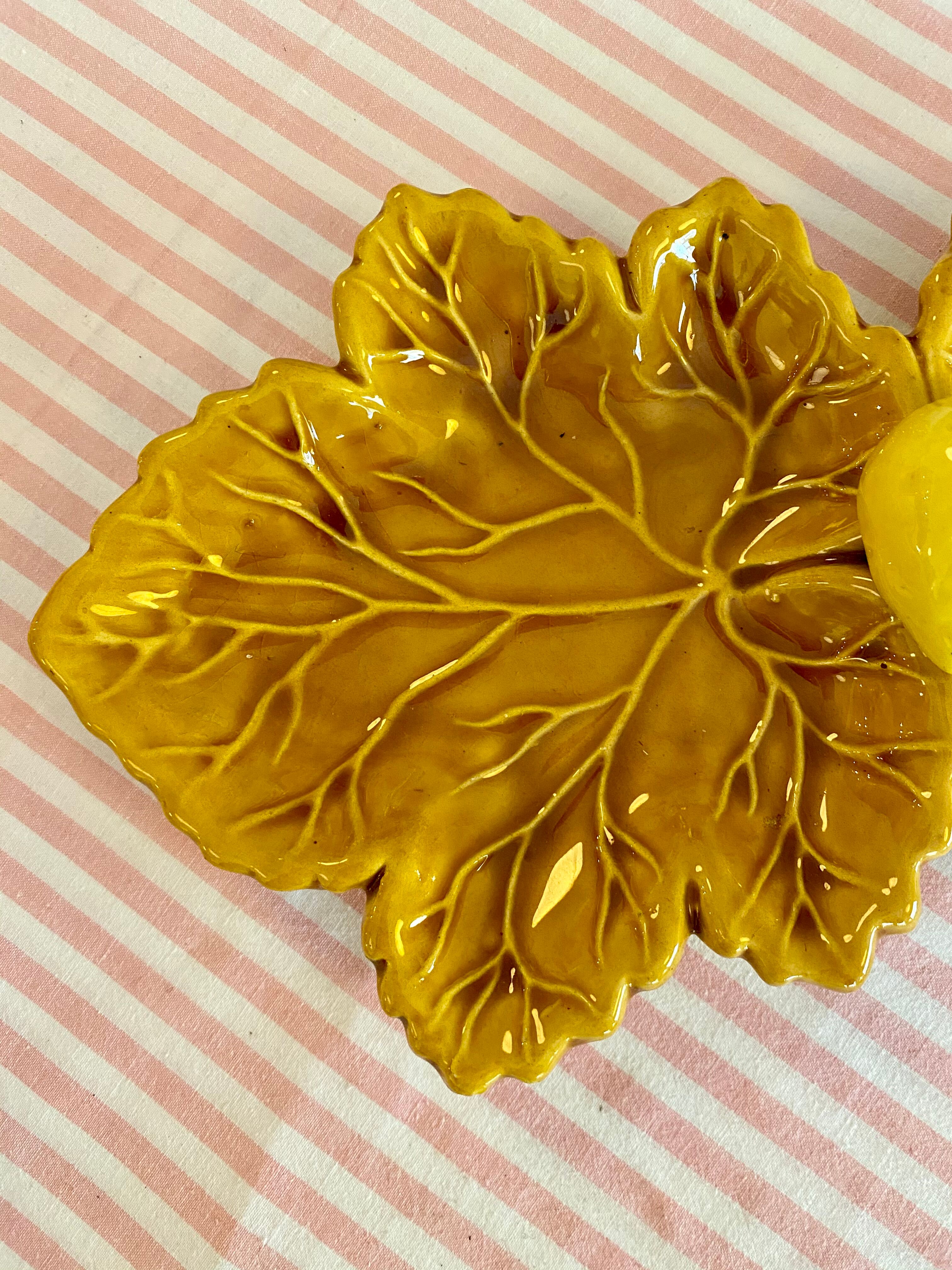 Vallauris vine leaf cup