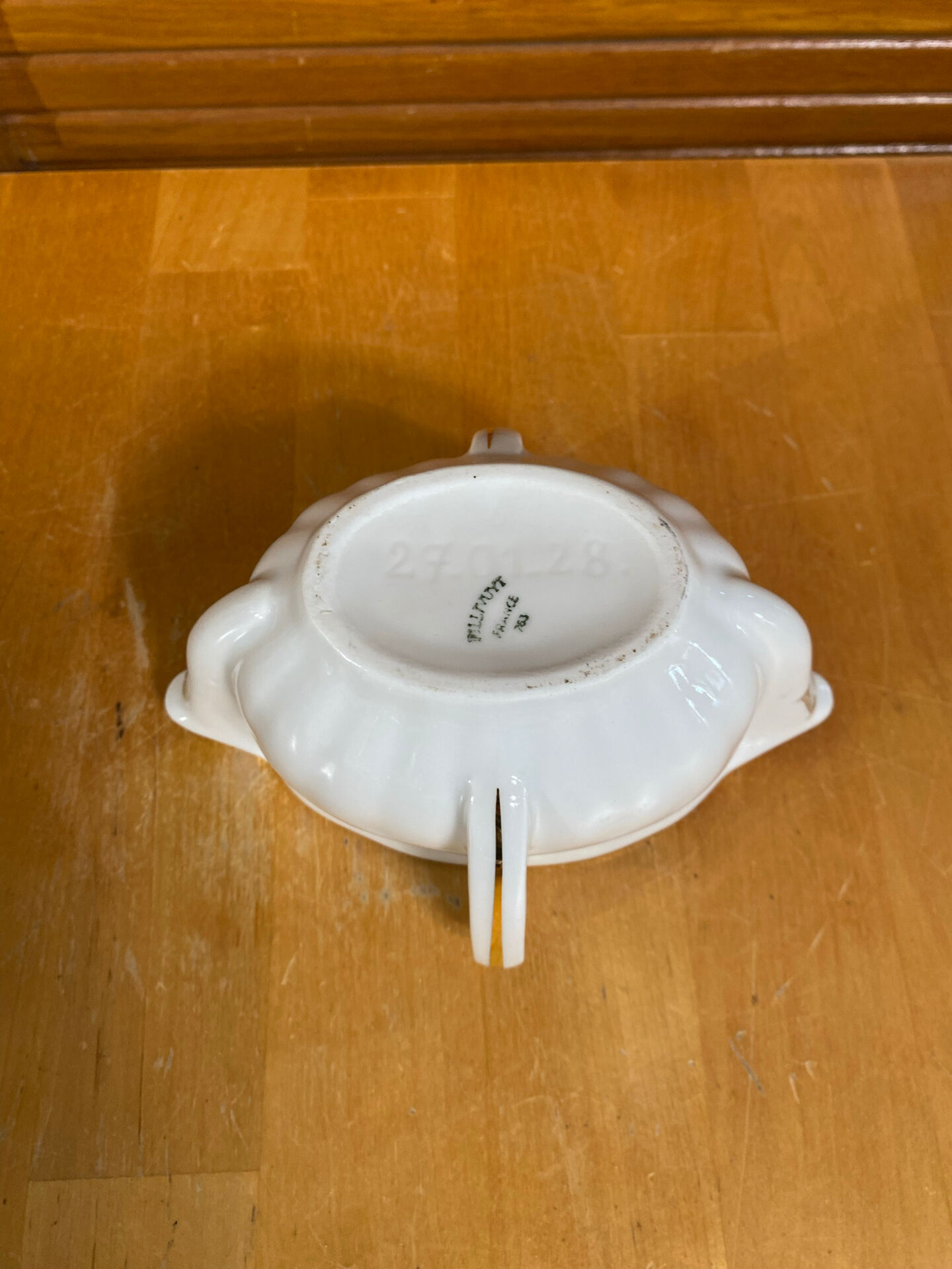 Double sauce boat antique pillivuyt fat lean porcelain white