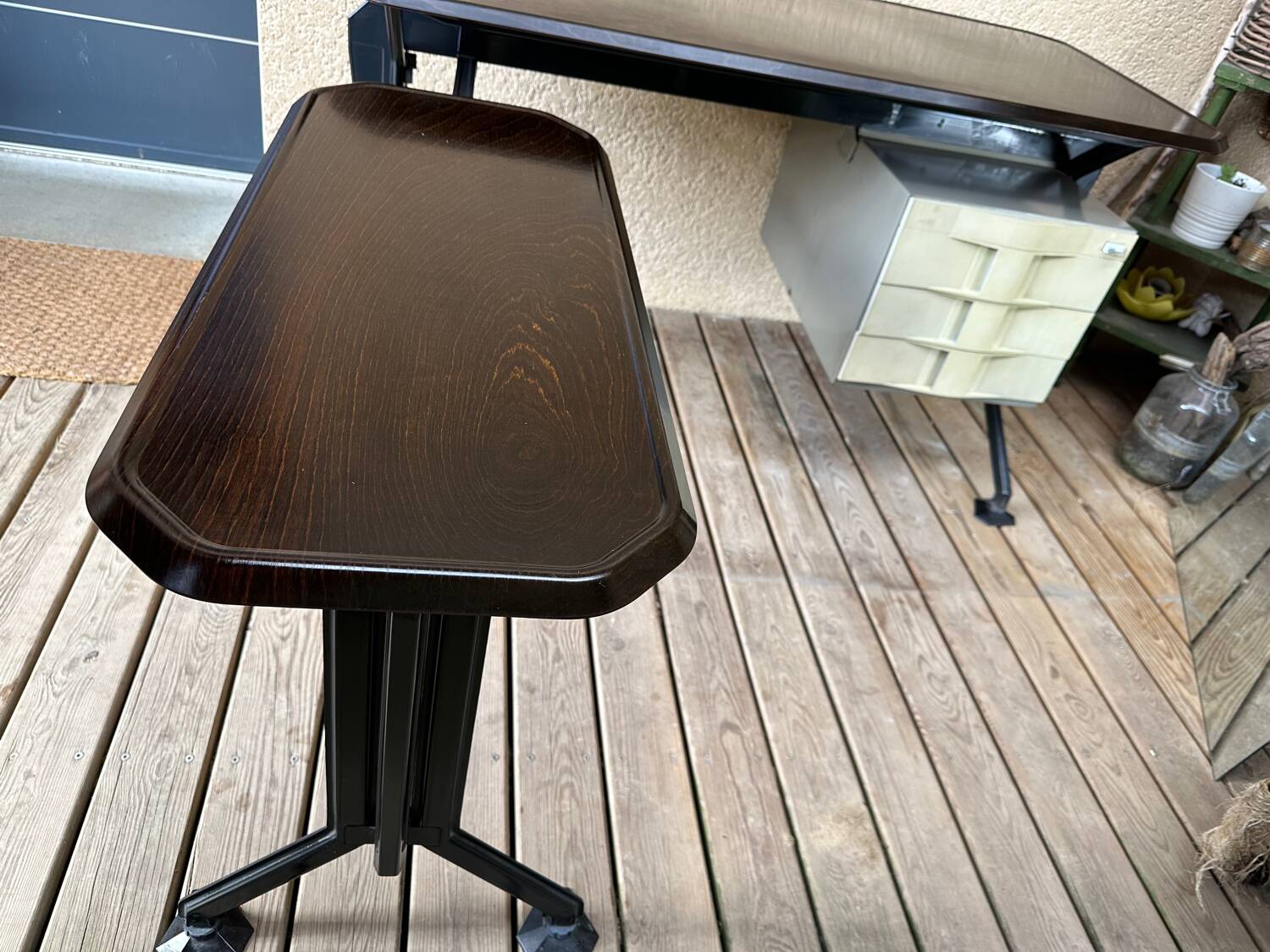 Office by BBPR for Olivetti Synthesis series Arco with its extension.