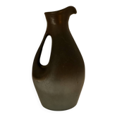 set of 17 decorative items