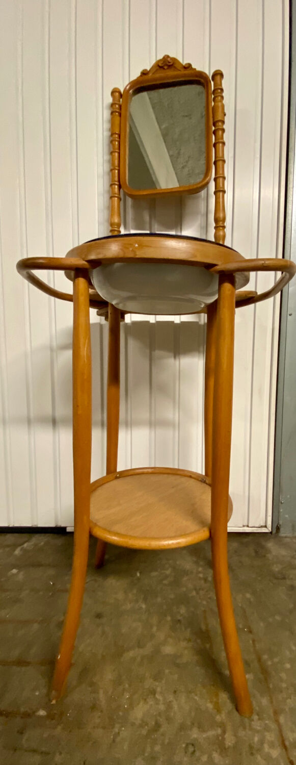 Pretty dressing table or barber's cabinet