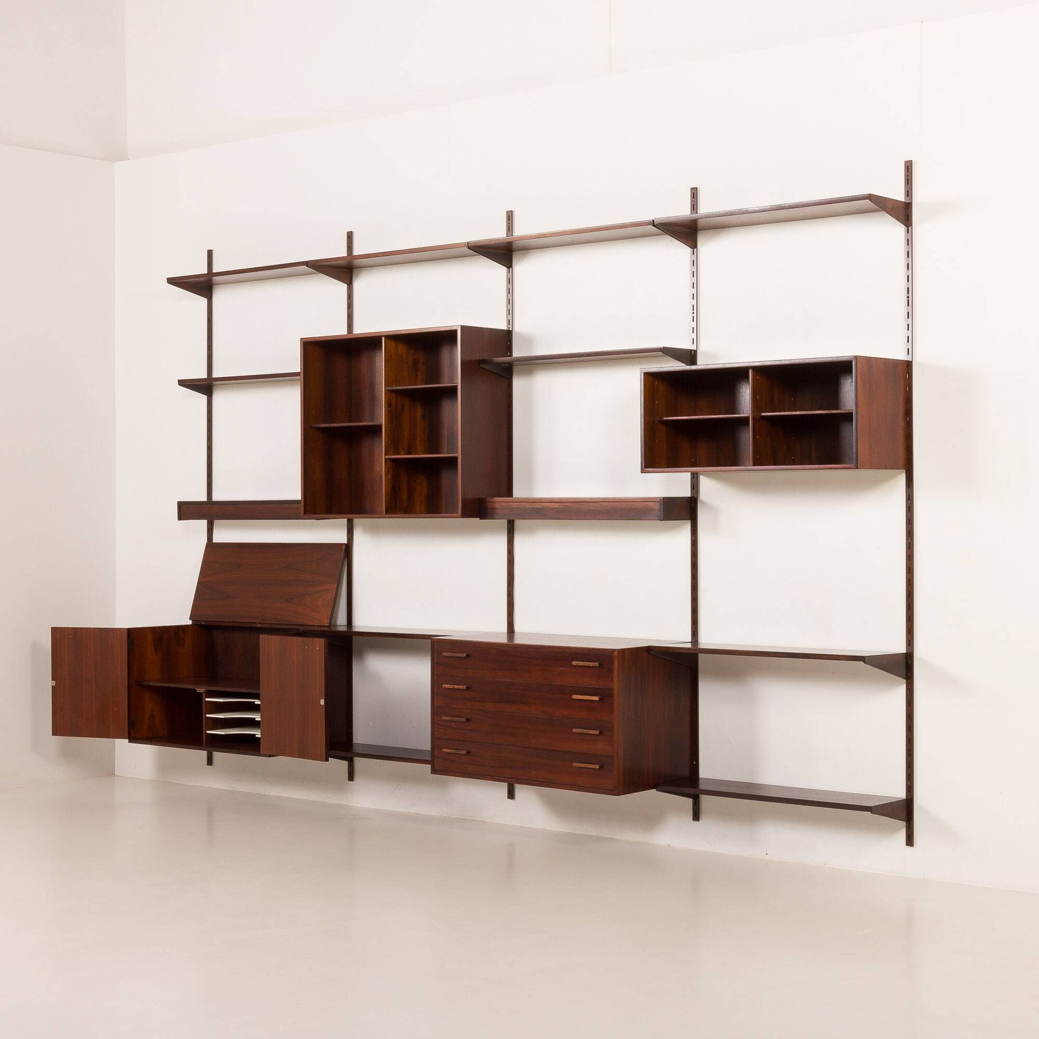Kai Kristiansen rosewood wall unit with 2 lamps for FM Mobler, Denmark 1960s