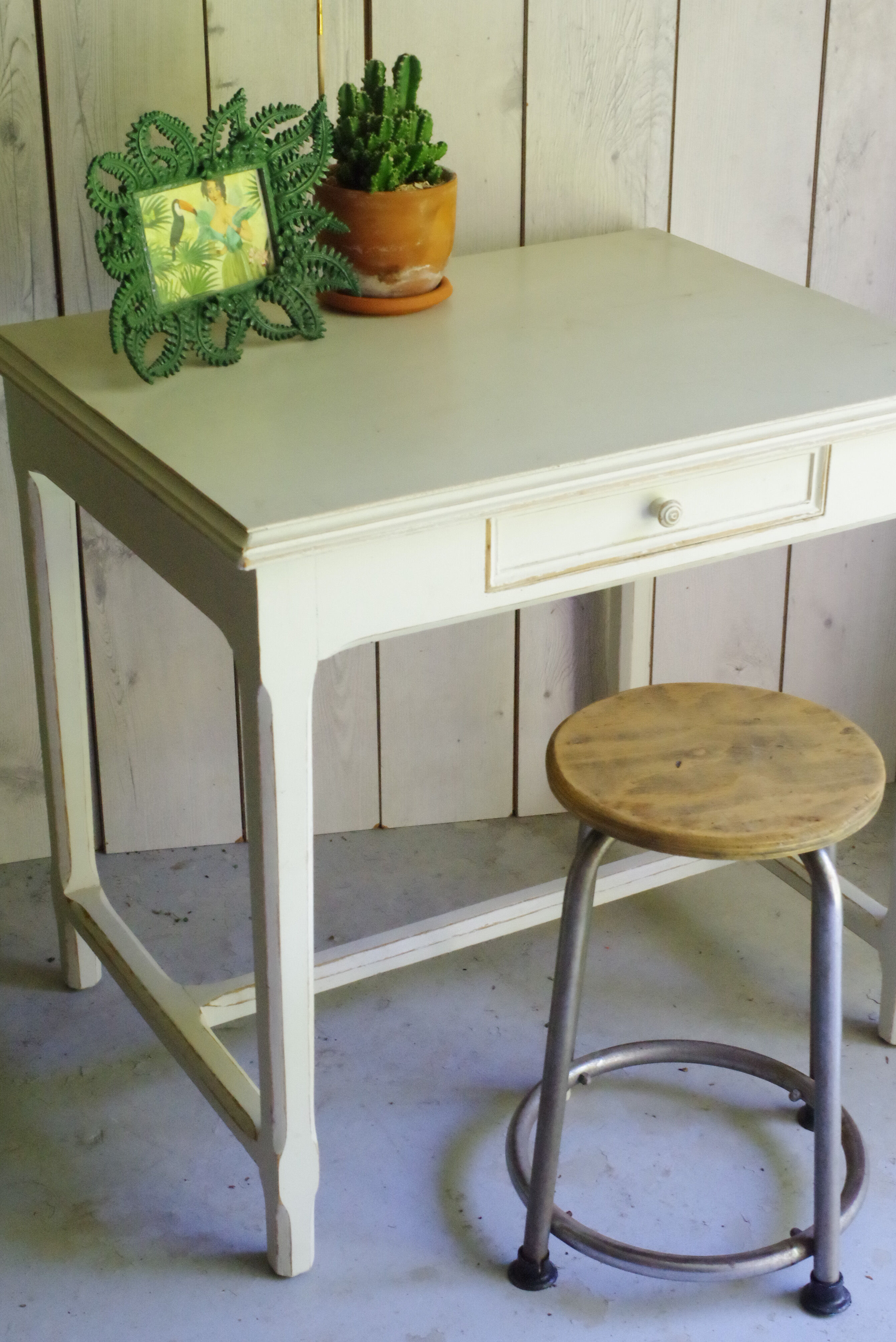 Old white wooden table