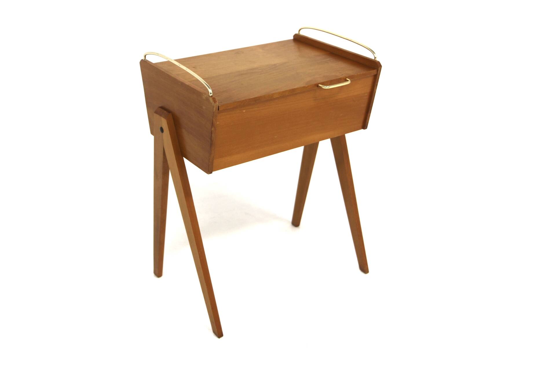 Scandinavian worker in elm, Sweden, 1960