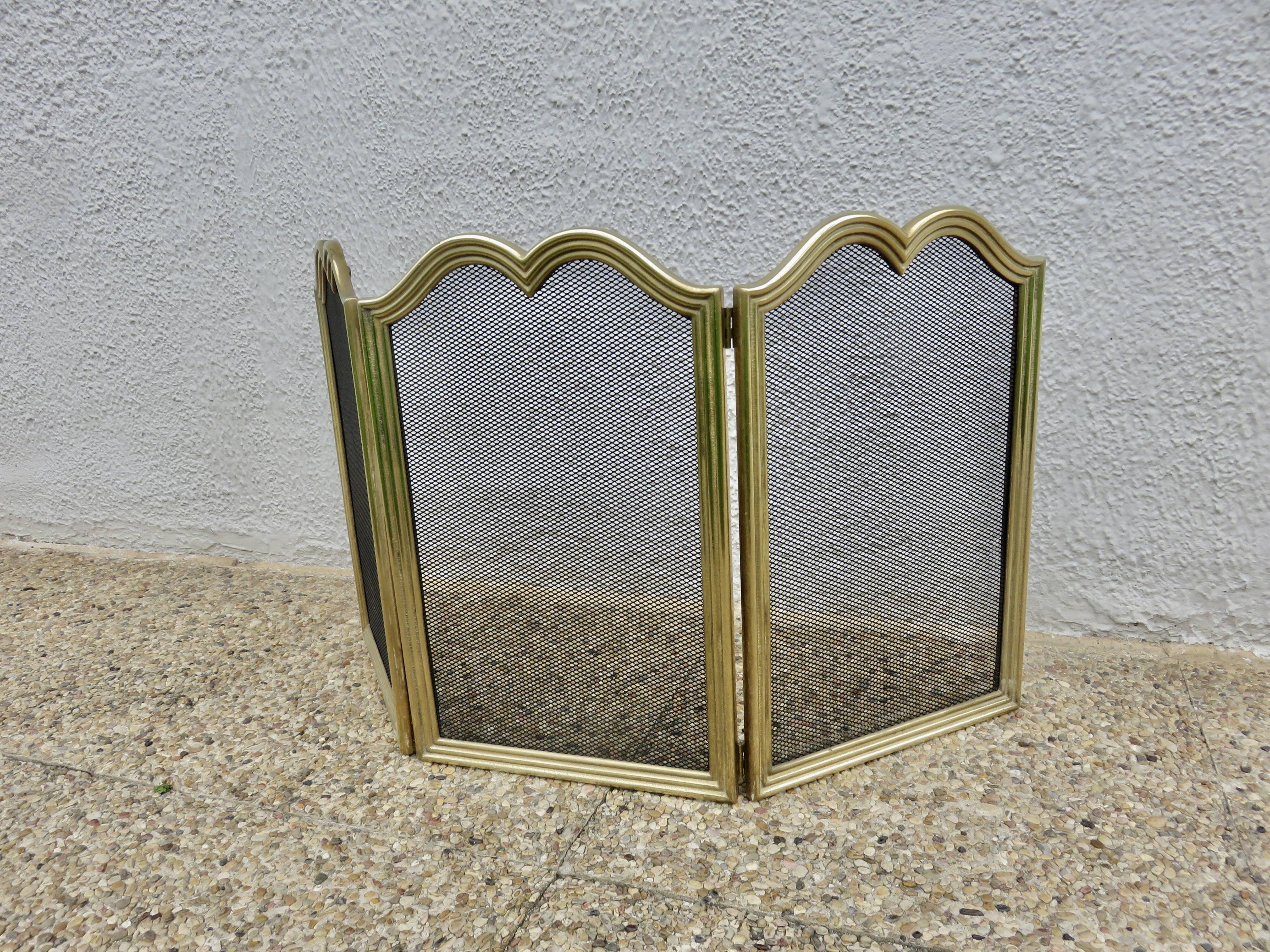 Small fire screen, spark arrester, brass, 3-panel, 1970