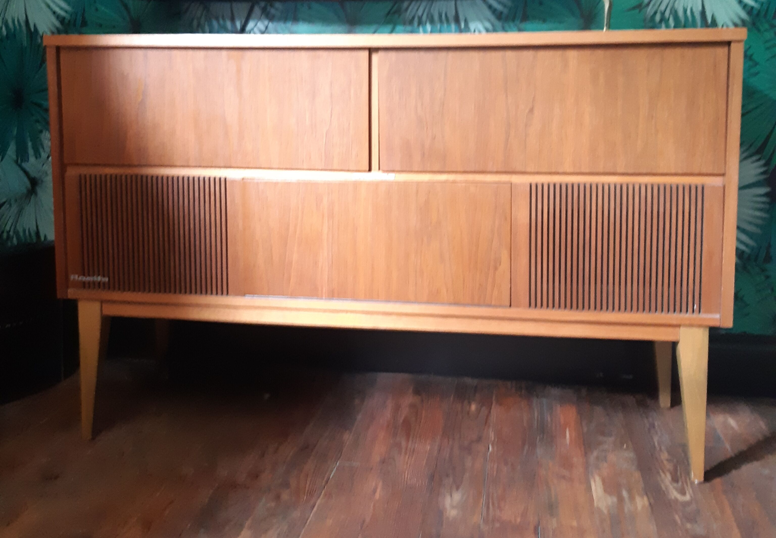 Meuble radio vintage