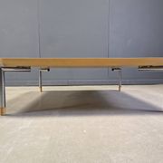 Table basse post-moderne en liège et en verre, années 1980