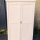 Petite armoire parisienne rose poudrée