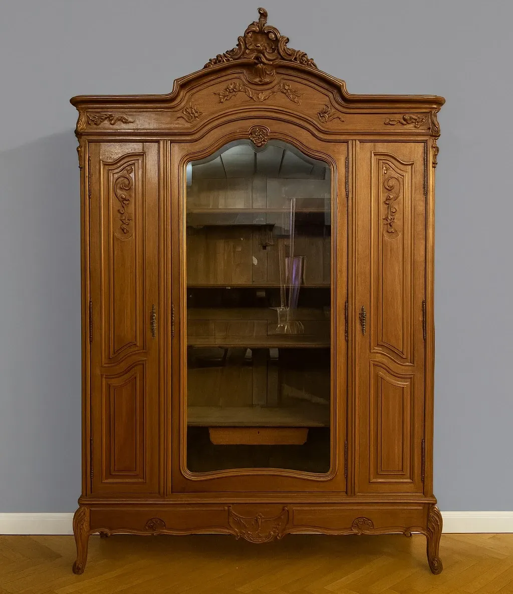 Library in Louis XV Rocaille style in carved walnut