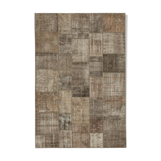 Handwoven oriental overdyed 202 cm x 303 cm brown patchwork carpet