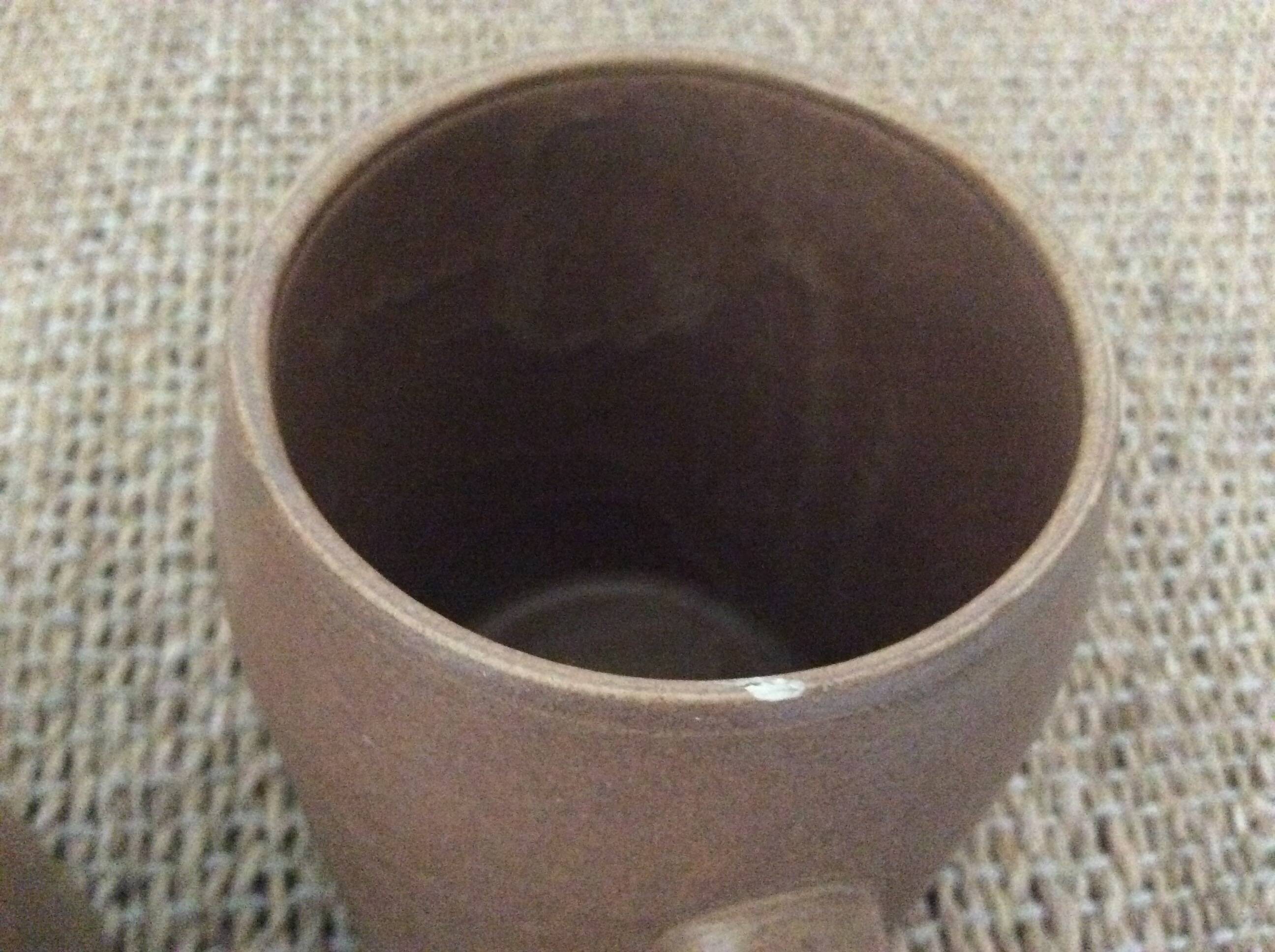 3 stoneware mugs