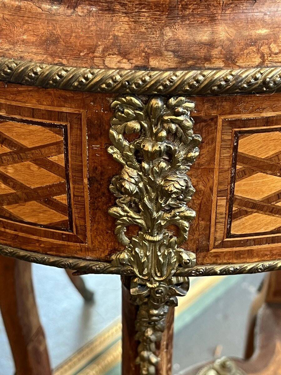 Jardinière in precious wood marquetry, Napoleonic III period, mid-19th century.