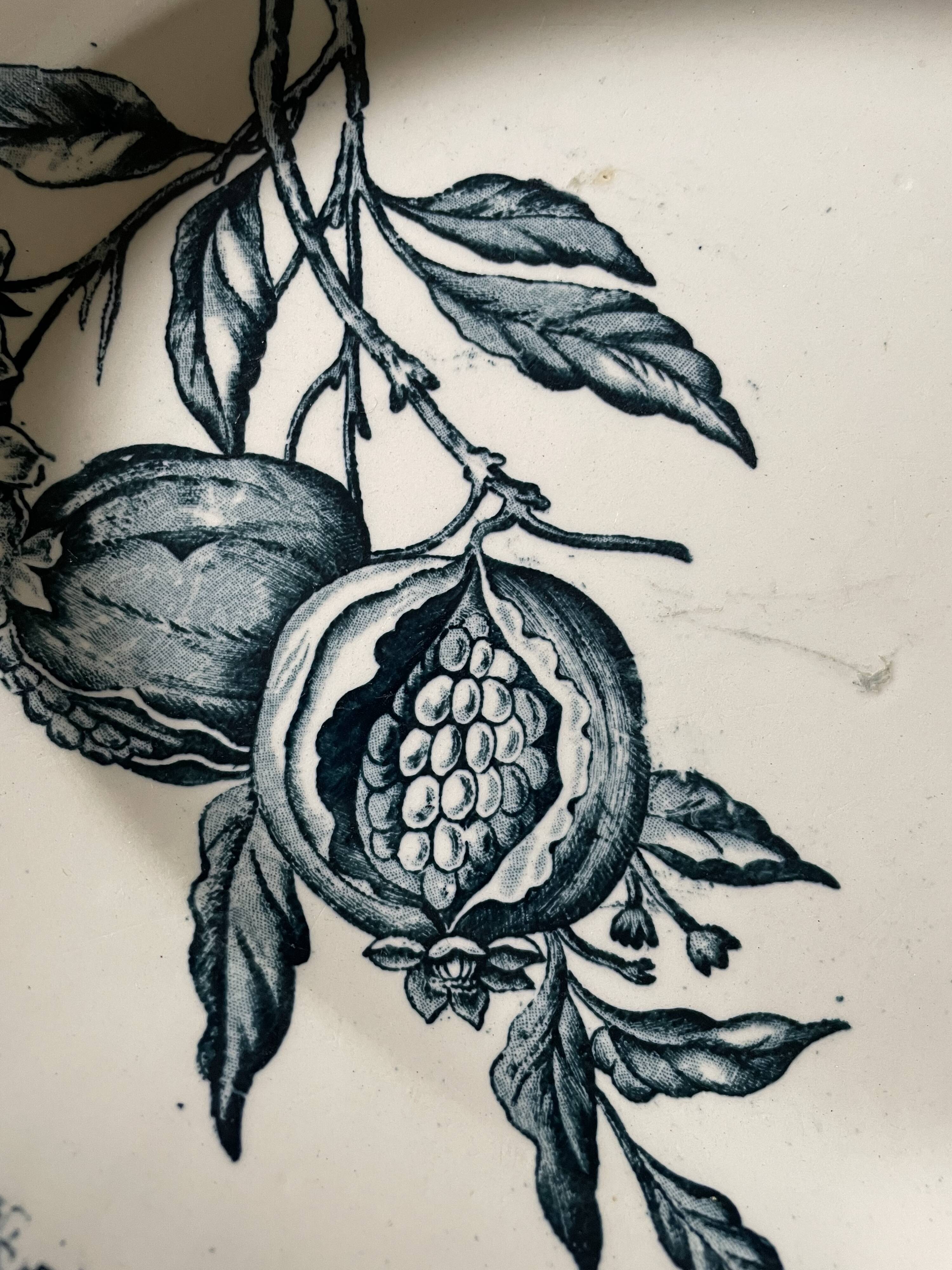 Iron earth serving dish
