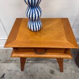 Table de chevet pieds compas