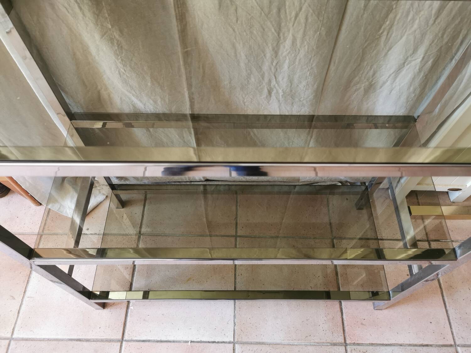 Étagère vintage métal chromé et verre fumé