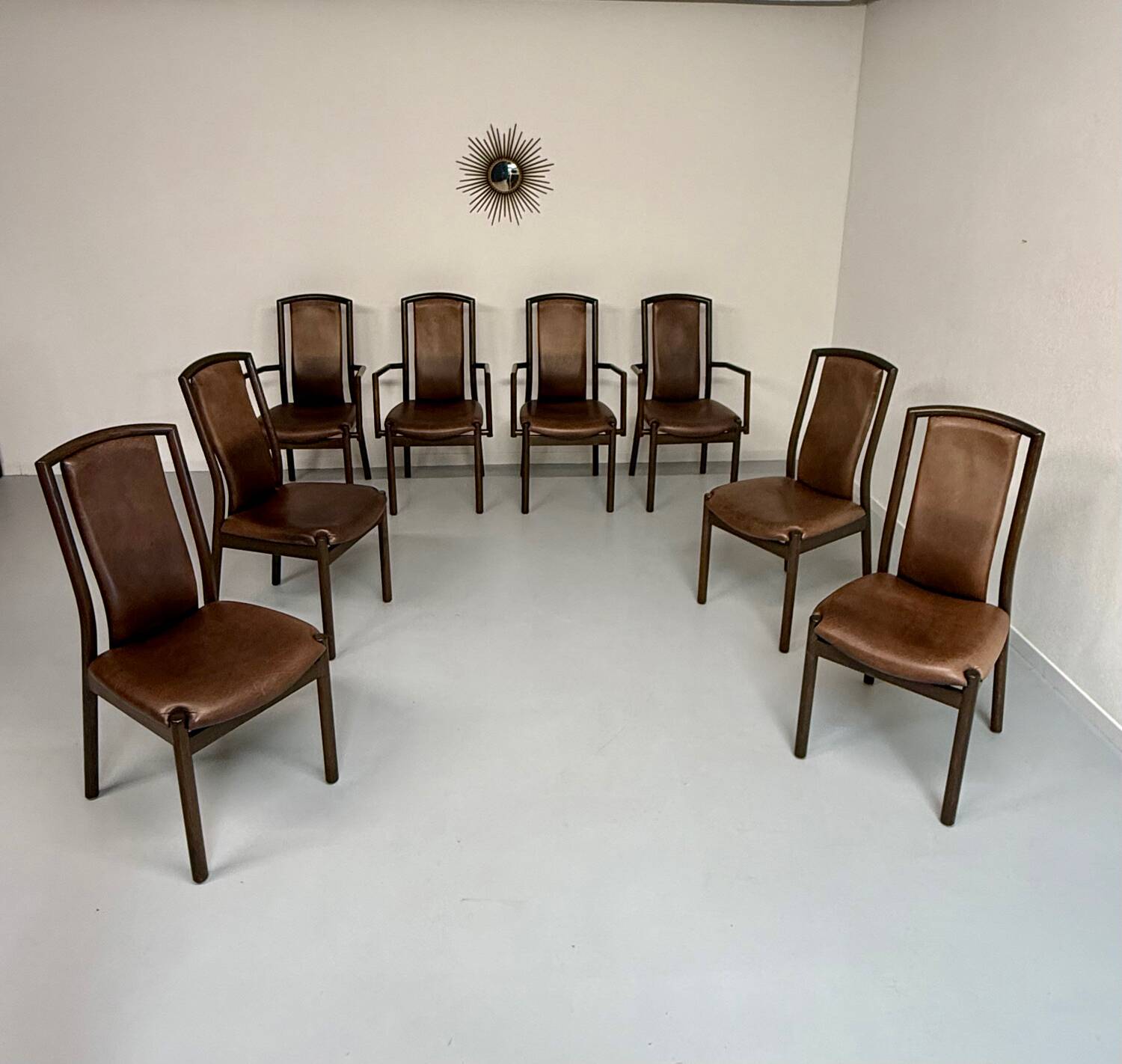 Set of 8 wooden and thick leather armchairs, Girsberger design, 80s