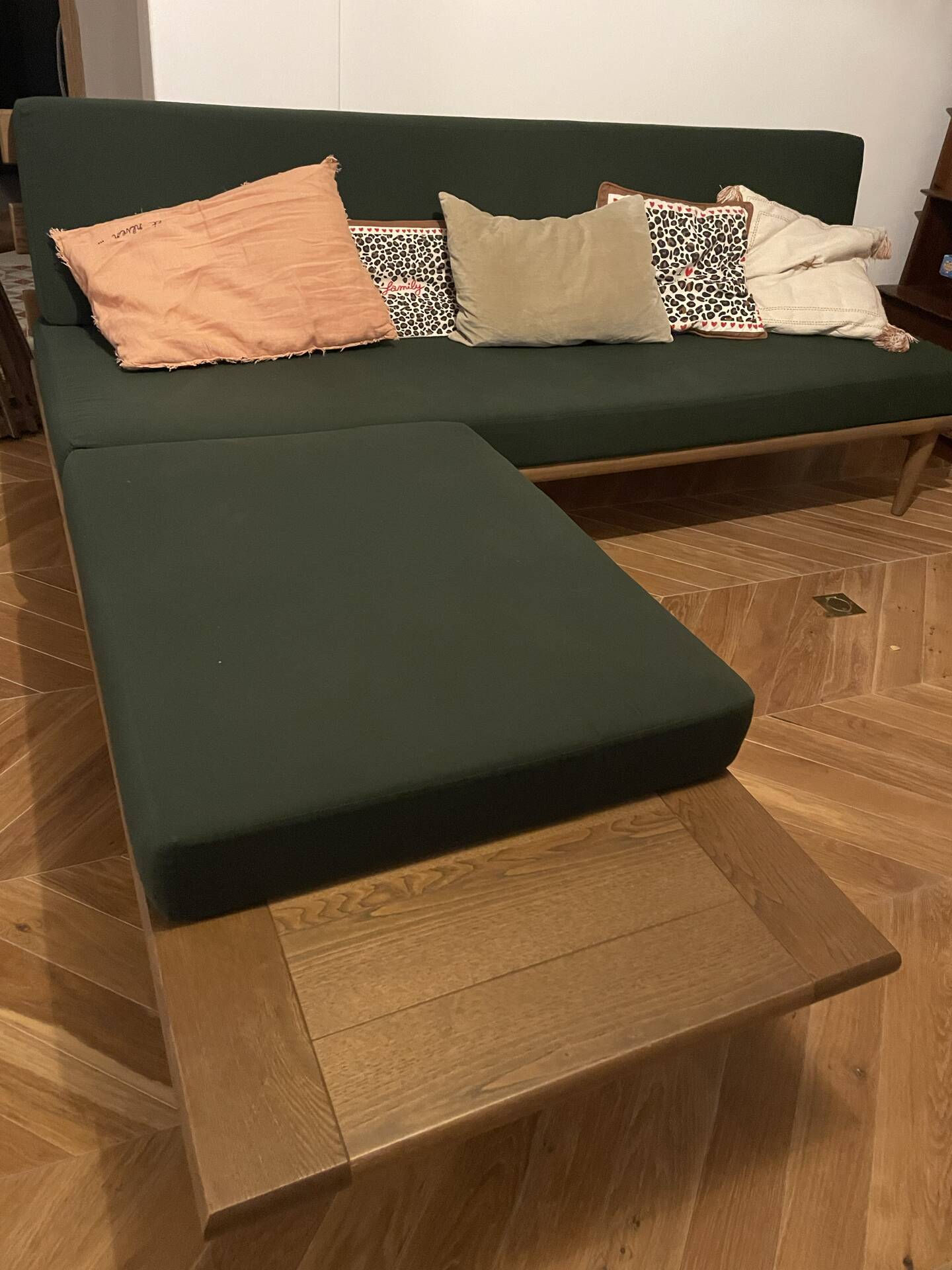 Bench, Scandinavian daybed