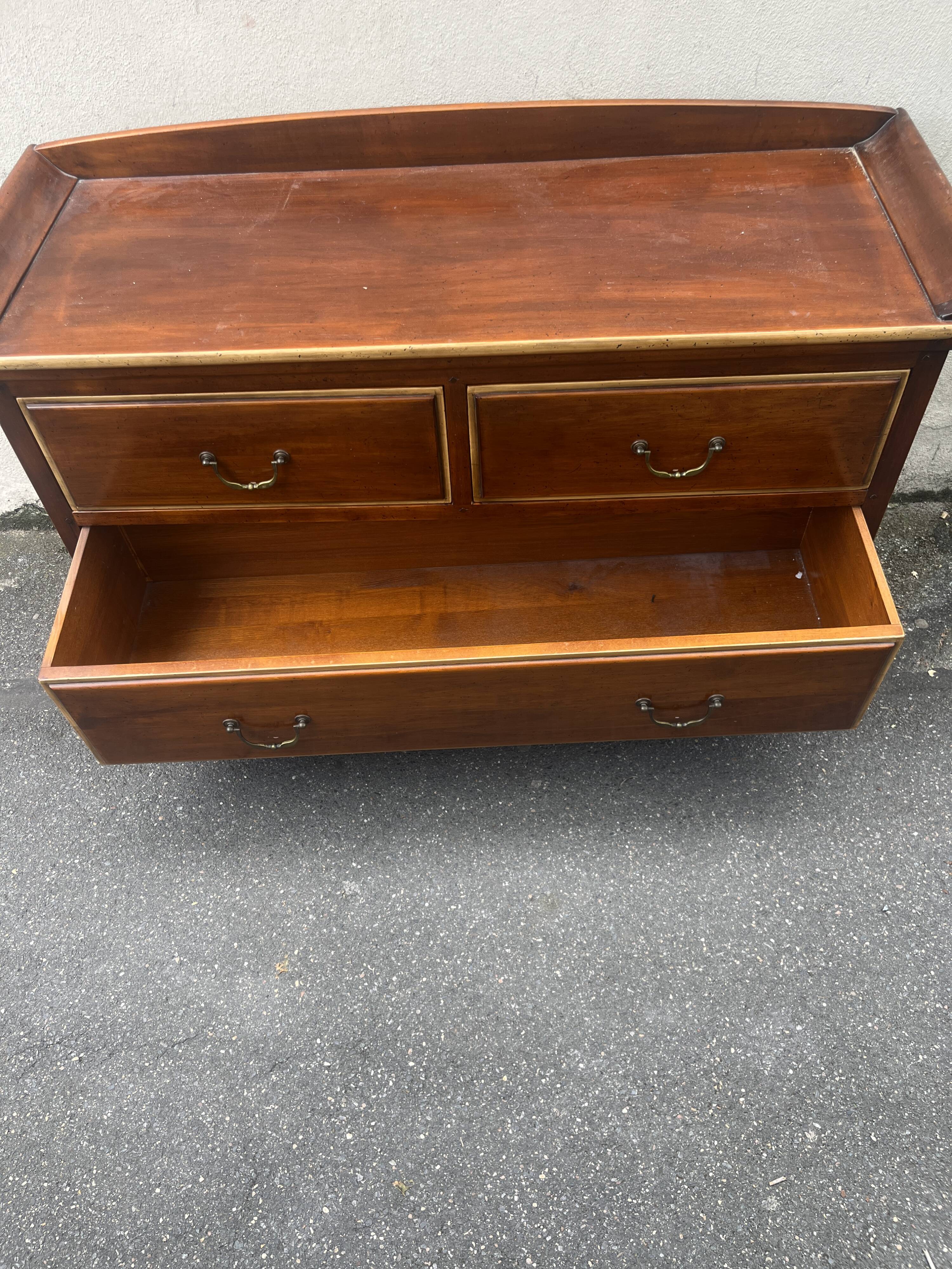 Grande commode en teck trois tiroirs