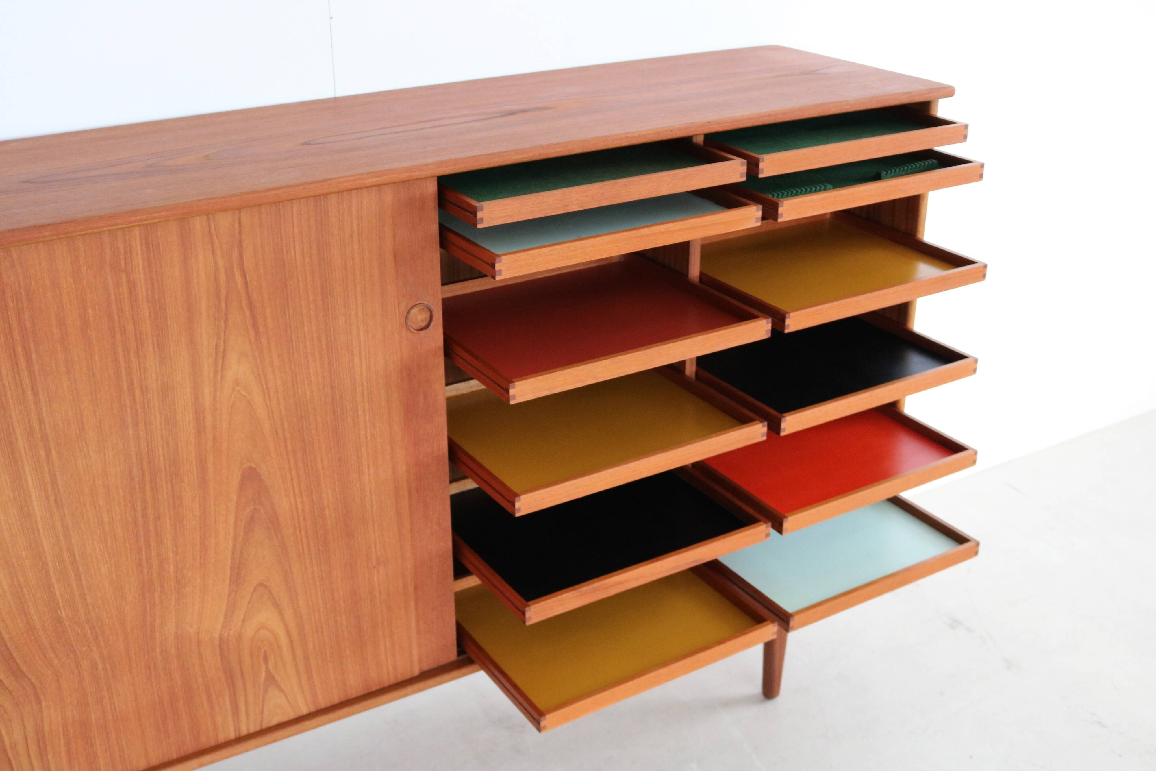 Buffet haut vintage | Meuble mural | Années 1960 | Danois