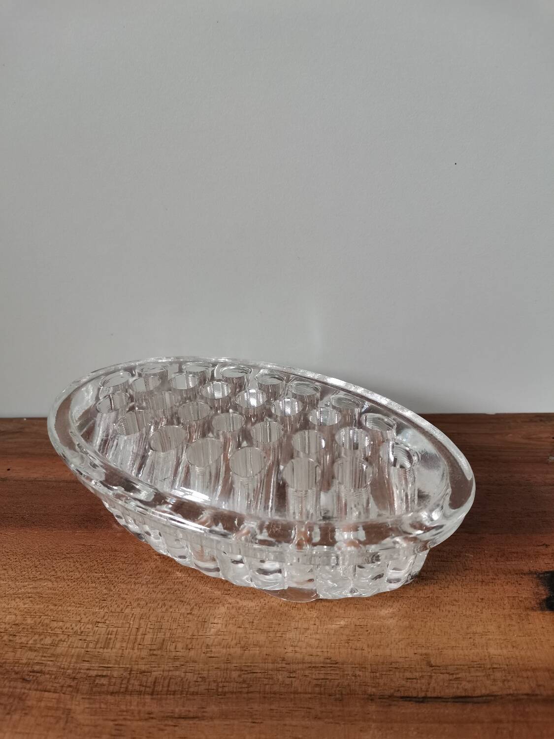 Pique fleur soliflore verre pressé moulé vintage ovale