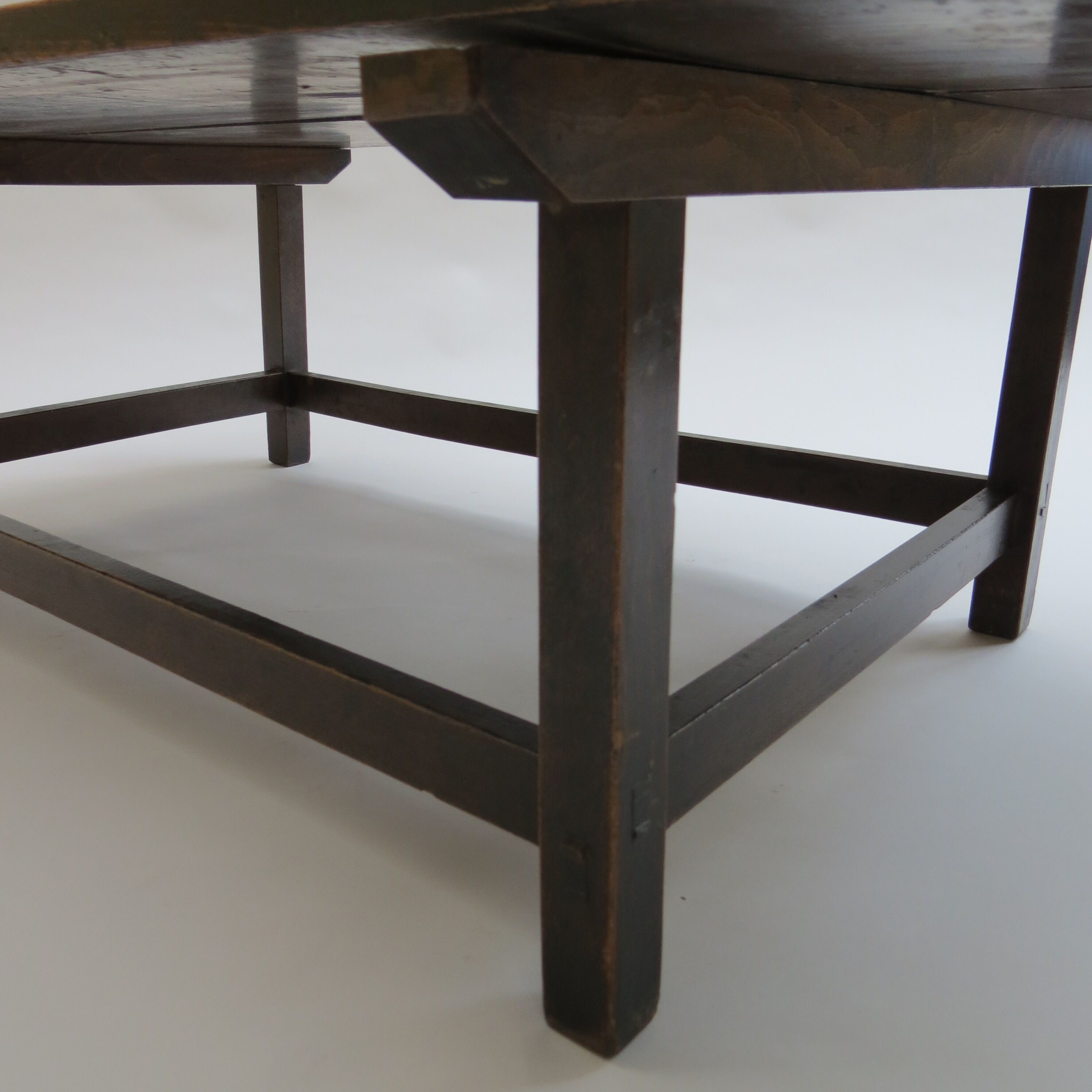 Antique hardwood coffee table origine japonaise 19ème siècle