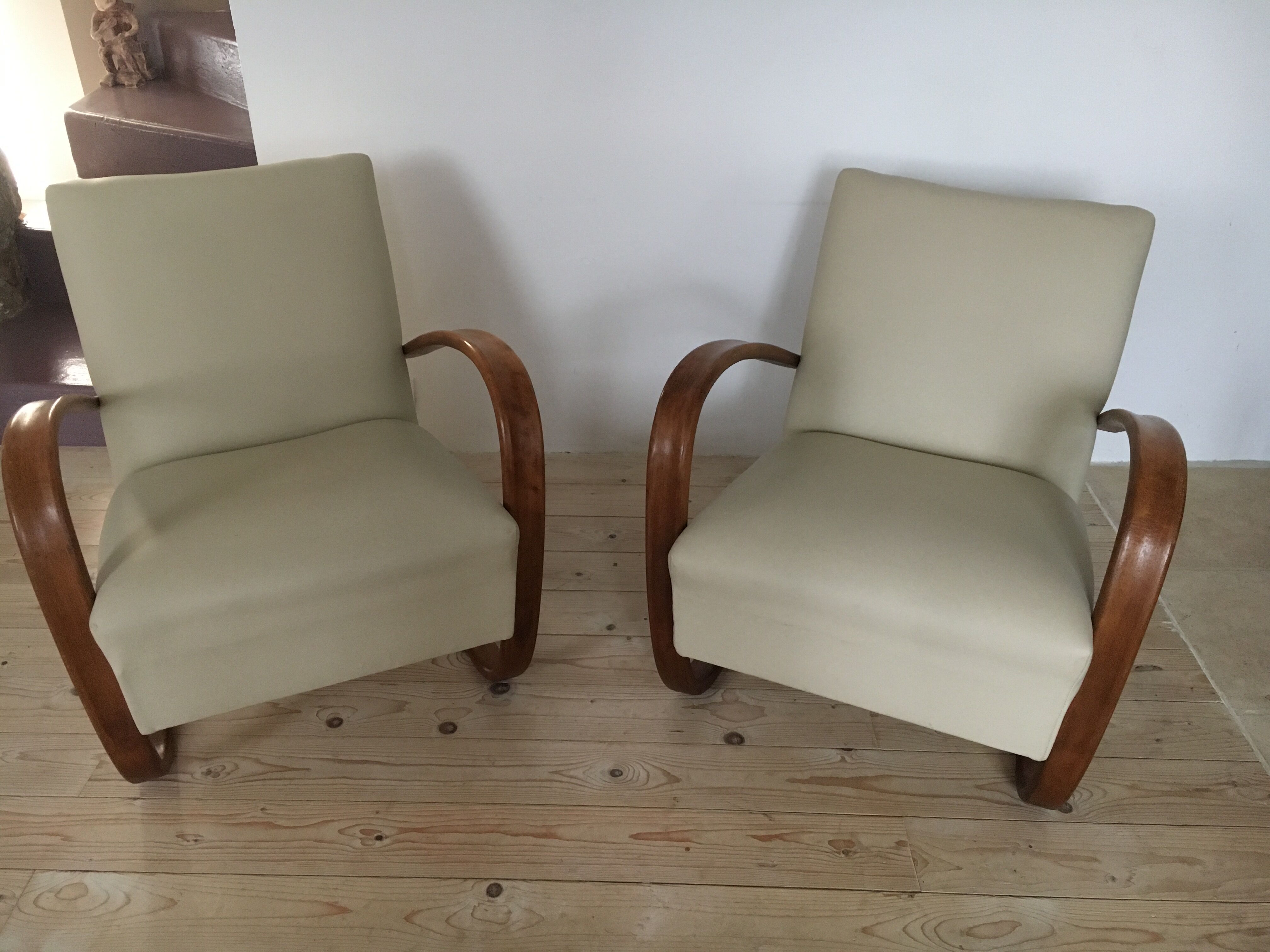 Pair of armchairs of Jindrich Halabala 1940-1950