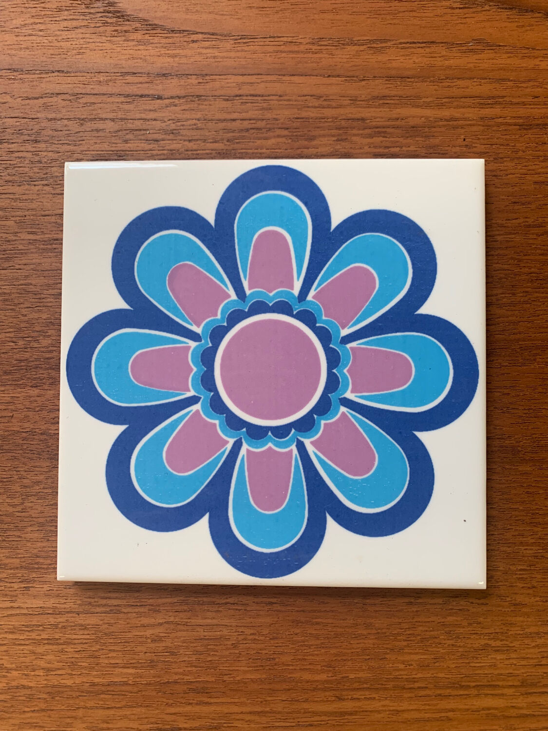 Villeroy & Boch trivet 1970 - blue flower